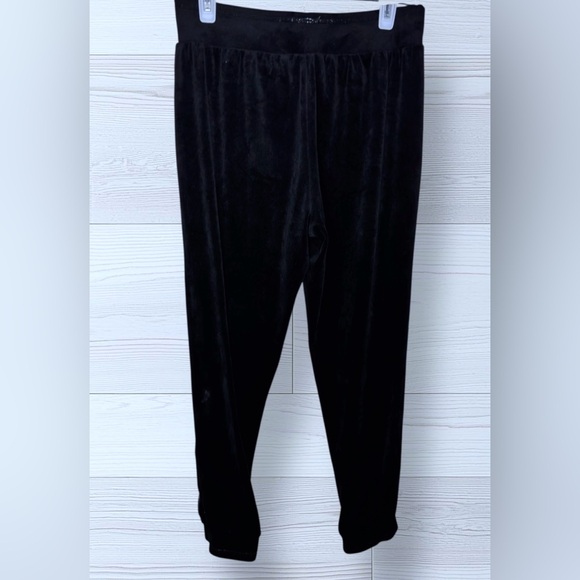 MORE THAN MAGIC Girls Velvet Flip Sequin Joggers with Drawstring - Picture 3 of 9